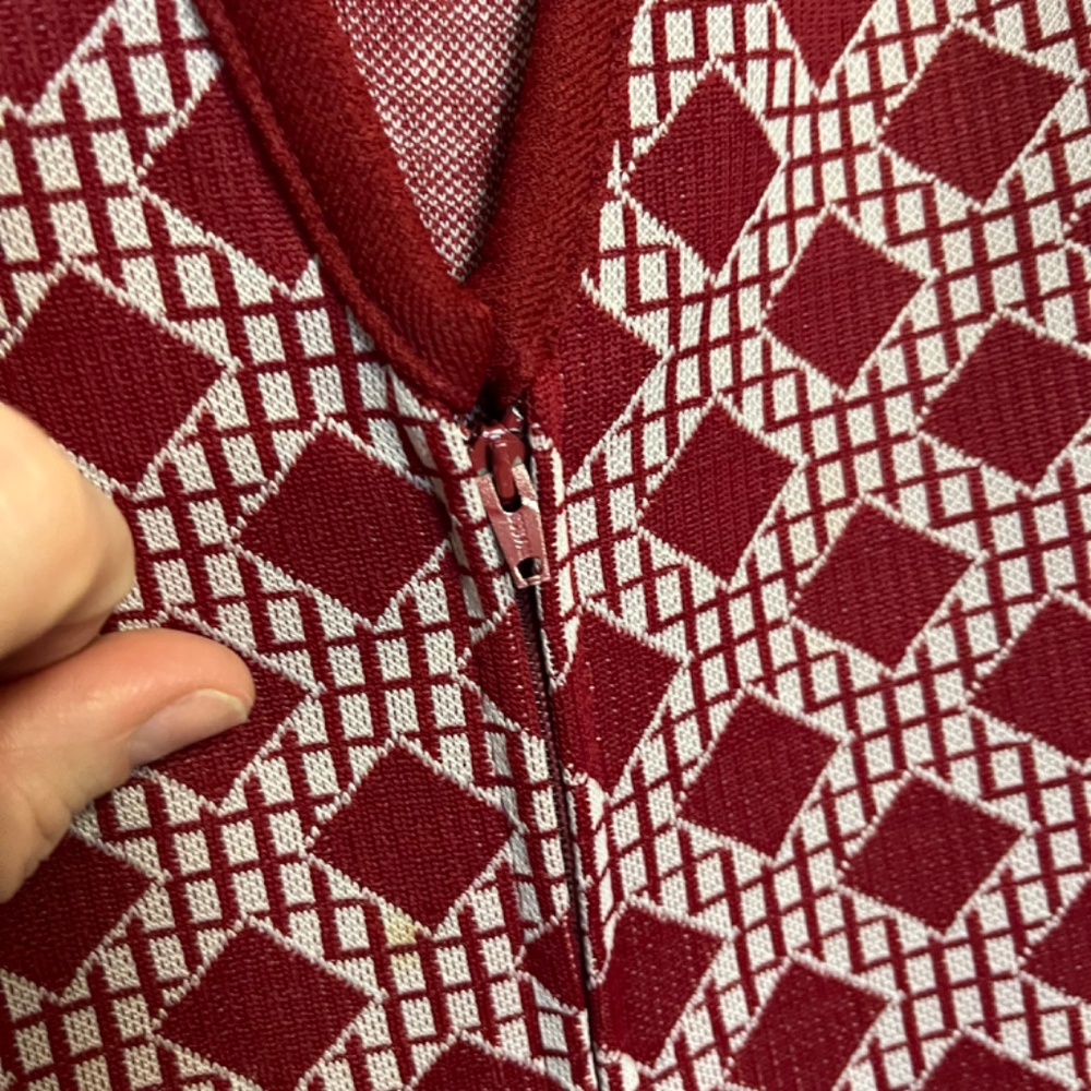SOLD Vintage 1960s Red & White Diamond Pattern Mini Dress with Pockets - Picture 3 of 10